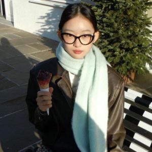 Retro Korean Cat-Eye Black Frame Blue Light Blocking Glasses for Women, Stylish Prescription Ready, Ideal for Round Faces, Y2K Fashion