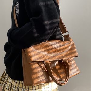 Retro Korean Style Large Capacity Tote Bag - Women's Shoulder Crossbody Bag for 2025 Niche Design