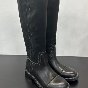 Retro Leather Long Boots for Women - 2024 Winter Fashion, Slimming Versatile Riding Boots with Thick Sole and Plush Design