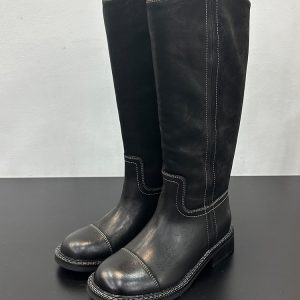 Retro Leather Long Boots for Women - 2024 Winter Fashion, Slimming Versatile Riding Boots with Thick Sole and Plush Design