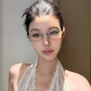 Retro Metallic Silver Cat-Eye Glasses with Blue Light Blocking Lenses - Old Money Style, Polygonal Design for 90s Aesthetic