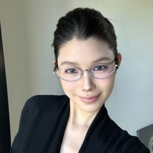 Retro Metallic Silver Cat-Eye Glasses with Blue Light Blocking Lenses - Old Money Style, Polygonal Design for 90s Aesthetic
