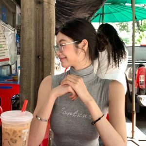 Retro Metallic Silver Square Glasses for Round Faces - Slimming Blue Light Blocking Women's Fashion Eyewear