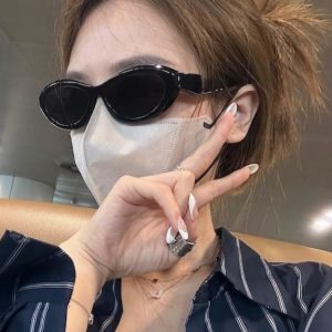 Retro Oval Cat-Eye Sunglasses for Round Faces - Small Frame UV Protection Fashion Accessories