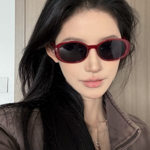 Retro Oval Red Sunglasses for Women - Stylish UV Protection, Trendy Street Style, Flattering for Round Faces