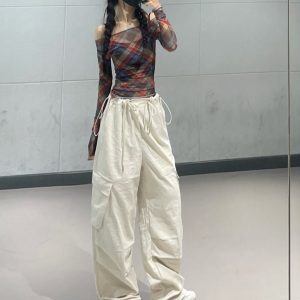 Retro Red Mesh Short Top for Spicy Girls + Beige Thin Cargo Long Pants - Casual Parachute Style Outfit