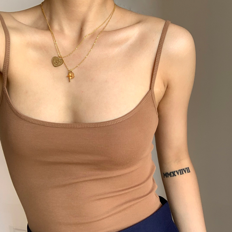 Retro Slim-Fit Backless Tank Top with Thin Straps - Versatile Waist-Cinching Stretchy Base Layer for Sports and Casual Wear