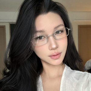 Retro Small Square Metal Glasses for Women - Silver Colorless Anti-Blue Light Prescription Frame, Myopic Plain Lens Design