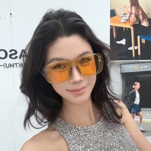 Retro Square Frame One-Piece Yellow Cycling Sunglasses - Windproof UV Protection Goggles for Men and Women, Trendy Y2K Style