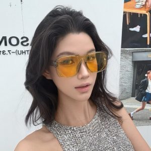 Retro Square Frame One-Piece Yellow Cycling Sunglasses - Windproof UV Protection Goggles for Men and Women, Trendy Y2K Style