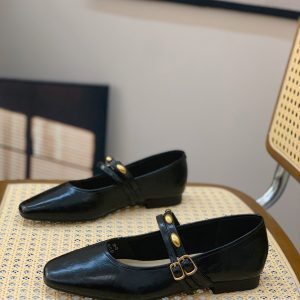 Retro Square-Toe Mary Jane Shoes for Women - Spring 2025 Low-Heeled Flats with Single Buckle in Chic Chanel Style