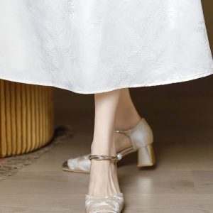 Retro Square-Toed High Heels for Women, Hollow-Out Bridesmaid Wedding Shoes, Chunky Heeled Closed-Toe Sandals, Chinese Style Qipao Flats