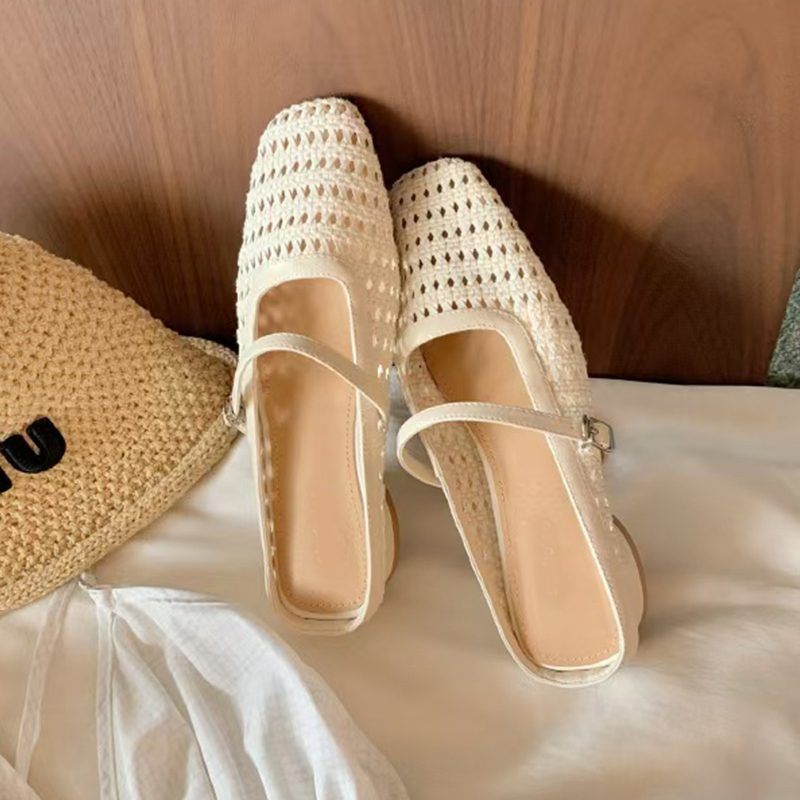 Retro Woven Hollow Square-Toe One-Strap Chunky-Heeled Mules for Women - Stylish Closed-Toe Summer Beach Sandals