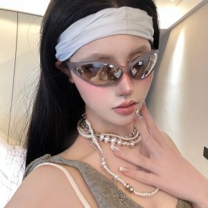Retro Y2K Mercury-Colored Cycling Sunglasses for Women - Futuristic High-End Stylish Spicy Girl Design