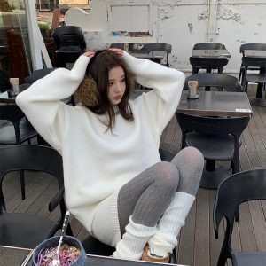 Round Neck Knitted Sweater - Loose Fit Winter Top, Long Sleeve, Cozy Lazy Style for Effortless Layering