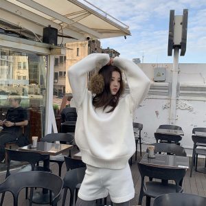 Round Neck Knitted Sweater - Loose Fit Winter Top, Long Sleeve, Cozy Lazy Style for Effortless Layering