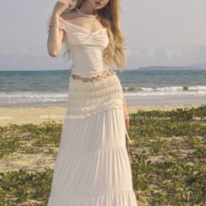 Seaside Vacation Cross-Shoulder Off-the-Shoulder Ruffled Top and Pleated Skirt Set - Sexy 90s Inspired Summer Outfit