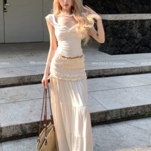 Seaside Vacation Cross-Shoulder Off-the-Shoulder Ruffled Top and Pleated Skirt Set - Sexy 90s Inspired Summer Outfit