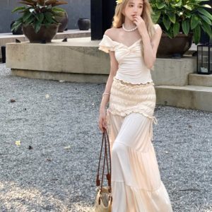 Seaside Vacation Cross-Shoulder Off-the-Shoulder Ruffled Top and Pleated Skirt Set - Sexy 90s Inspired Summer Outfit