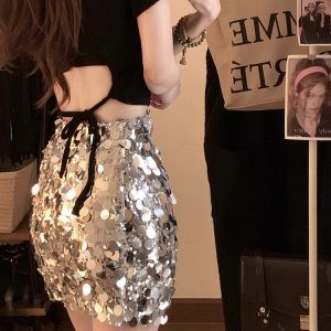 Sexy Black Short-Sleeve Top and Silver Fish Scale Sequined Bodycon Skirt Set for Jazz Performance - Night Out Fashion