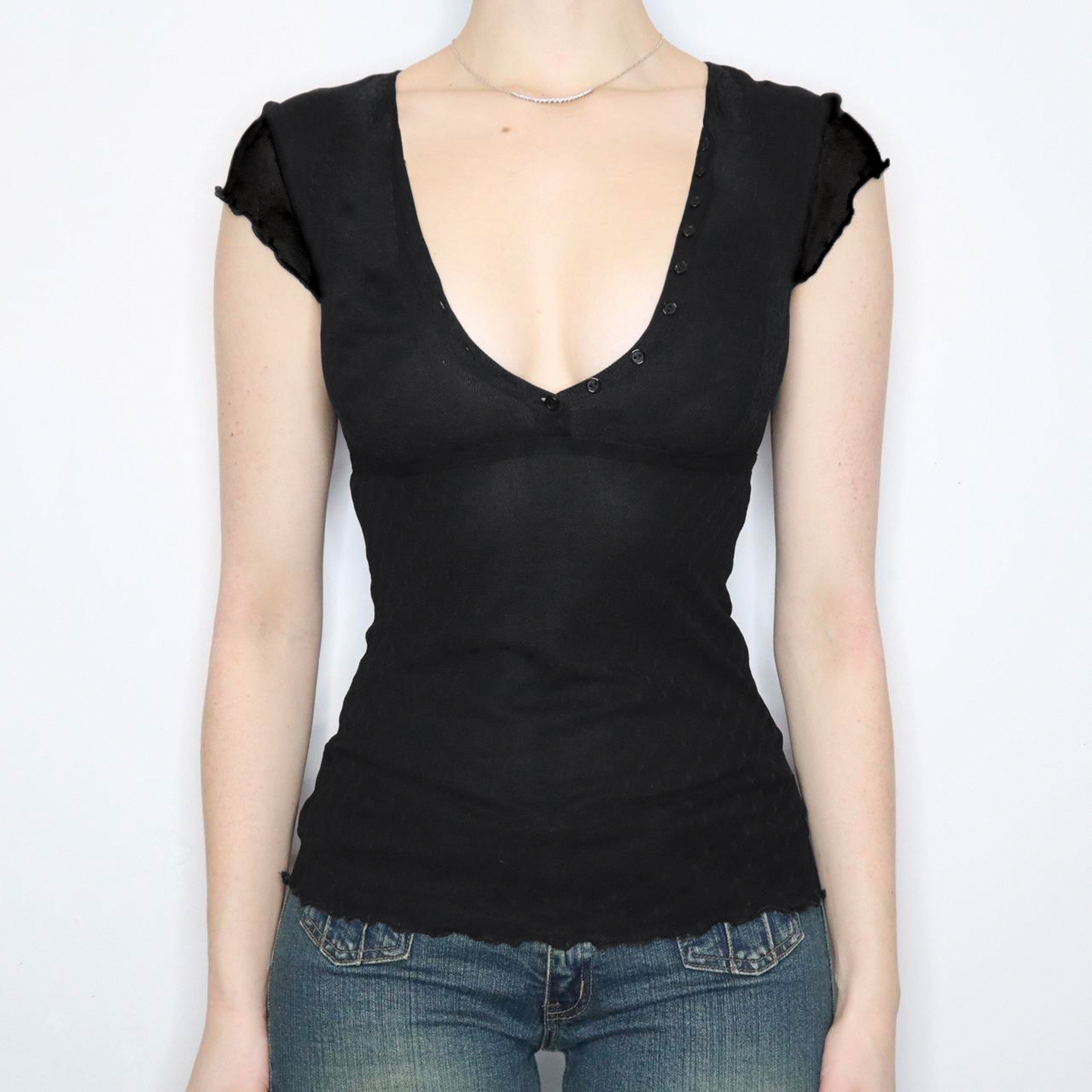 Sexy Deep V-Neck Eyelet Spliced T-Shirt - Slim Fit Flattering Basic Top for 90s Style Casual Wear