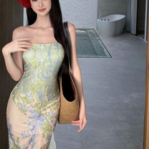 Sexy Strapless French Vintage Oil Painting Style Dress with Waist Cinching and Split Long Skirt for Seaside Vacation