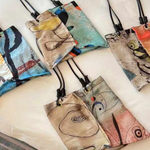 Silk Printed Art Shoulder Tote Bag - High-End Artistic Design for Women - Vacation Essential - Trendy Fashion Accessory