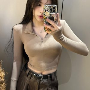 Slim Fit Cropped Hot Girl T-shirt with Half-Open Collar for Jazz Dance - Stylish Women's Top for 90s & Y2K Fashion Enthusiasts