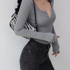Slim-Fit Long Sleeve U-Neck Zipper T-Shirt for Women - Sexy Basic Top in European and American Style, Stretchy Fabric