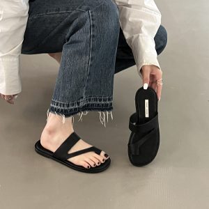 Soft Women's Outdoor Slippers - Summer 2024 Korean-Style Versatile Thong Sandals, Fairy-Like Vacation Footwear for Women