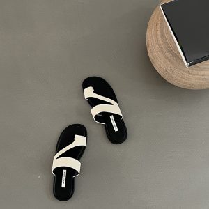 Soft Women's Outdoor Slippers - Summer 2024 Korean-Style Versatile Thong Sandals, Fairy-Like Vacation Footwear for Women