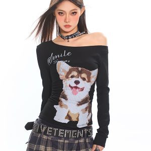 Spicy Girl Dog Print Off-Shoulder Long Sleeve T-Shirt for Women, Fitted Spring Top, American Style, Casual Fashion