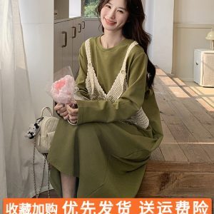 Spring 2025 Women's Knitted Patchwork Faux Two-Piece Green Sweatshirt Dress, Loose Fit Long Dress with Slimming Style