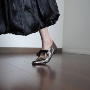 Spring Lace-Up Mary Jane Ballet Flats - Silver Low-Heeled Soft Shoes for Commuting - Stylish Everyday Footwear
