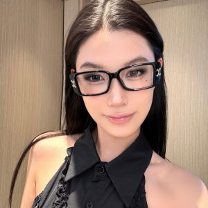 Square Black Frame Glasses with Thick Border for Round Faces - Anti-Blue Light, Myopia Prescription, European American Style