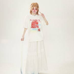 Strawberry Print Round Neck Short Sleeve Women's T-Shirt - 2025 Summer Loose White Top in Trendy Y2K Style
