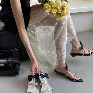 Stylish Women's French Flat Pointed-Toe Sandals - Trendy Roman Design for Summer 2025, Perfect with Skirts and Dresses