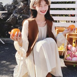 Stylish Women's Vest and Long Skirt Two-Piece Set for Spring and Autumn 2025, Trendy High-End Fashion Look