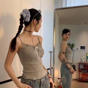 Summer American Style Sleeveless Camisole with Ruffled Edges for Women, Slim Fit, Versatile Short Top - Perfect for 90s & Y2K Looks
