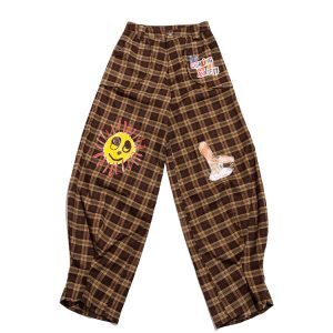Tapered Loose Casual Pants in Brown-Yellow Plaid with Graffiti Print – Trendy Y2K Style Streetwear for an Artistic Look