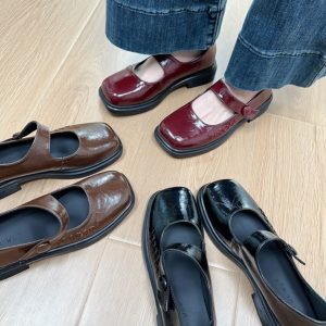 Thick-Soled Brown Mary Jane Shoes for Women – Retro Japanese JK Round-Toe Chunky Heel Leather for Spring/Summer 2024