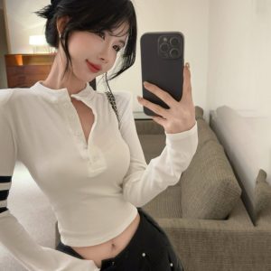 Tight-Fitting Long Sleeve T-Shirt with Shoulder Pads for Spring Music Festivals - K-Pop Inspired Jazz Dance Top for Spicy Girls