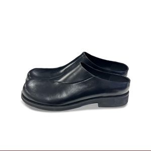 Top Layer Cowhide Ripple Wind Mules with Sheepskin Lining – Streamlined Leather Slippers for Stylish Comfort