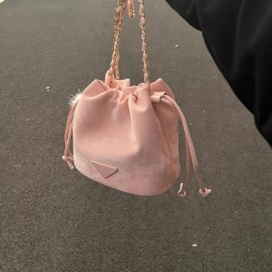 Trendy 2025 Drawstring Chain Bucket Bag - Chic Small Crossbody Bag with Niche Design for Fashion-Forward Style