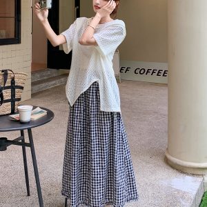 Trendy High-End Checkered Two-Piece Skirt Set for Women - Relaxed Hollow Short-Sleeve Summer Outfit