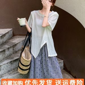 Trendy High-End Checkered Two-Piece Skirt Set for Women - Relaxed Hollow Short-Sleeve Summer Outfit