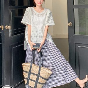 Trendy High-End Checkered Two-Piece Skirt Set for Women - Relaxed Hollow Short-Sleeve Summer Outfit