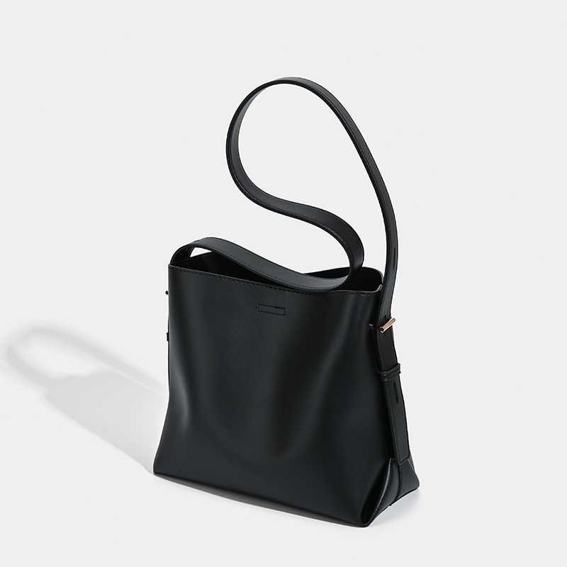 Trendy Large-Capacity Commuter Bucket Bag for Women - 2025 Minimalist Versatile Crossbody Tote