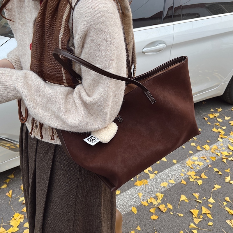 Trendy Retro Large Capacity Tote Bag for Work and Commuting - Spring 2025 Casual Shoulder Underarm Bag