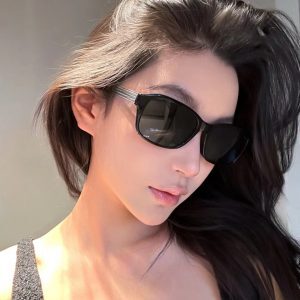 Trendy Retro Square Frame Black Sunglasses for Women - High-End Stylish Eyewear, Perfect for Round Faces, 2024 Fashion